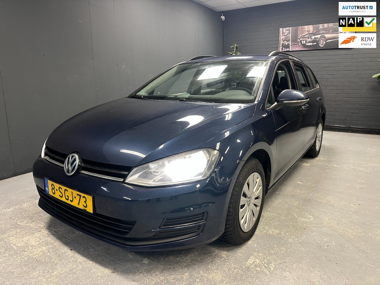 Volkswagen Golf Variant - 1.6 TDI NL DSG Lage Lage Km APK 2-2026 RijKlaar. - AutoWereld.nl