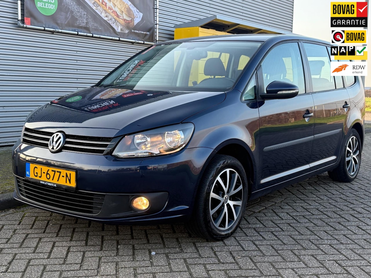 Volkswagen Touran - 1.4 TSI Optive 140PK Bj 2011 7Pers ECC Airco Navi PDC Nette auto - AutoWereld.nl