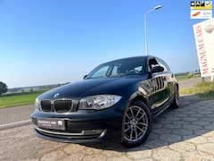 BMW 1-serie - 116i 5DR 122PK CRUISECONTR AIRCO NIEUWE APK VELGEN