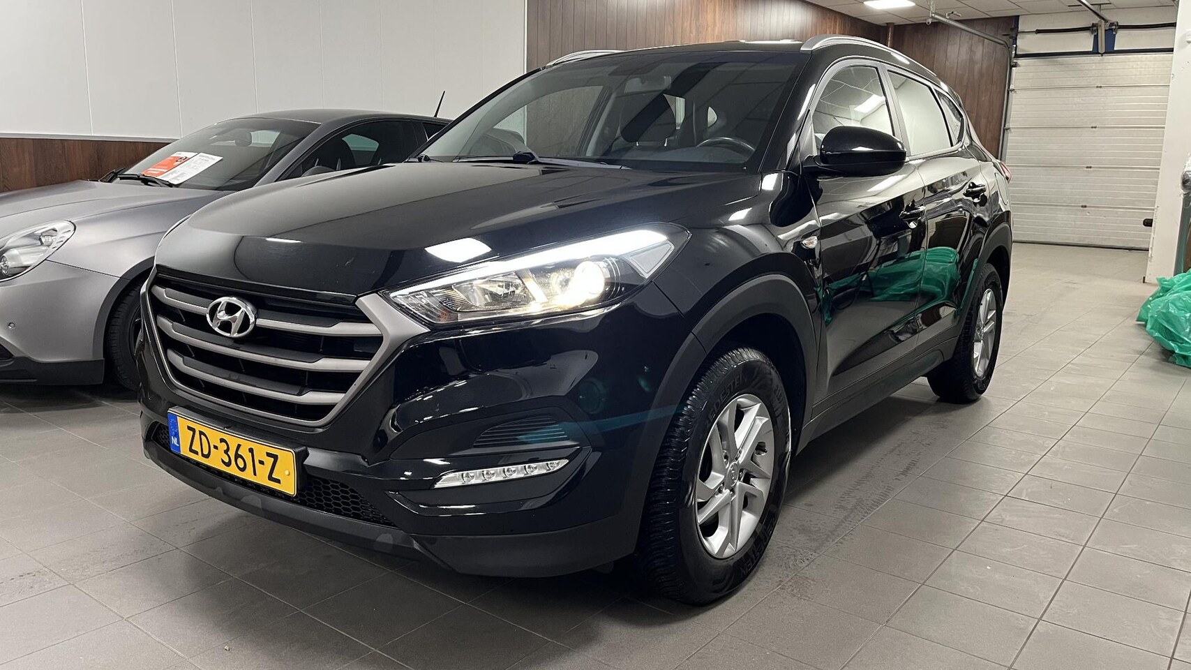 Hyundai Tucson - 1.6 GDi i-Motion Camera|Apple Carplay/Android Auto|Volledig onderhouden - AutoWereld.nl