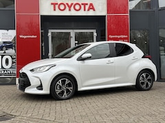 Toyota Yaris - 1.5 HYBRID DYNAMIC APPLE/ANDROID 16"LMV LED-PAKKET NAVI AD-CRUISE CAMERA