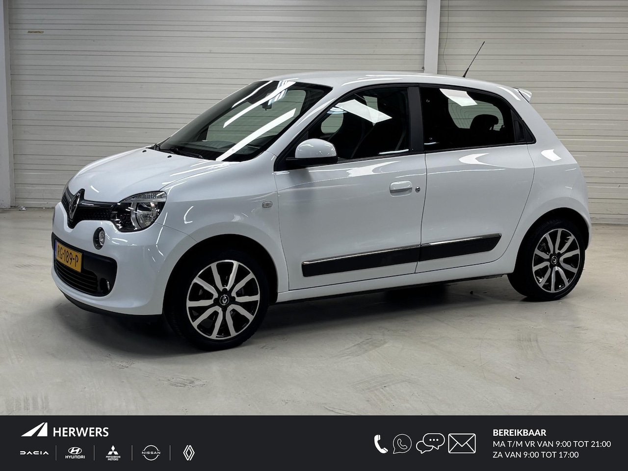 Renault Twingo - 1.0 SCe Intens Automaat / 16" Lmv / Navigatie / Achterruitrijcamera - AutoWereld.nl