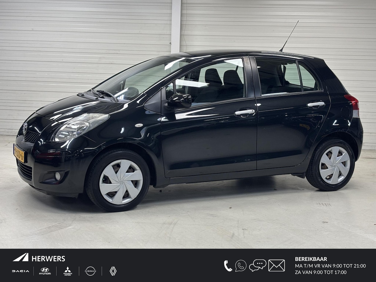 Toyota Yaris - 1.3 VVTi Aspiration / Automatische airco / Radio-CD / Elektrische ramen voor - AutoWereld.nl