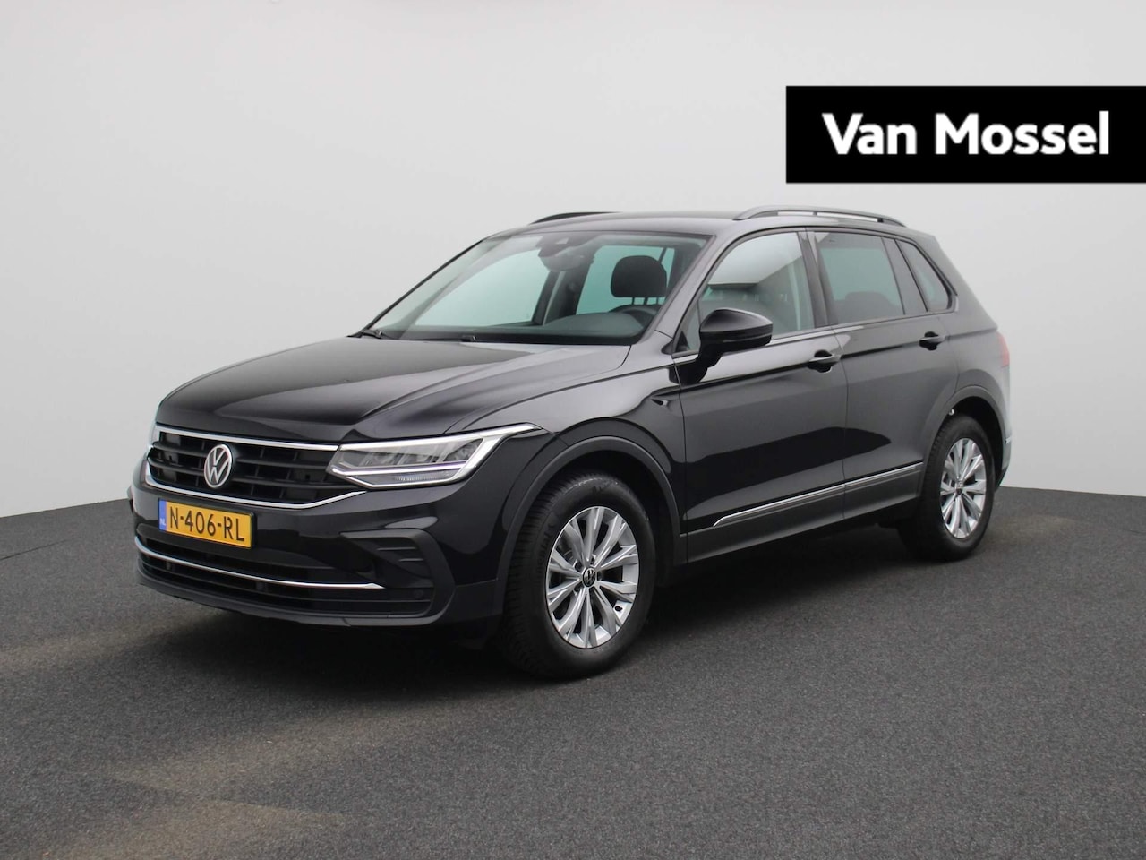 Volkswagen Tiguan - 1.5 TSI Life 150 PK | Automaat | Navigatie | Parkeersensoren | Adaptieve cruise control | - AutoWereld.nl