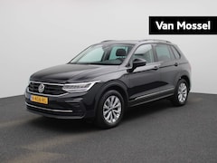 Volkswagen Tiguan - 1.5 TSI Life 150 PK | Automaat | Navigatie | Parkeersensoren | Adaptieve cruise control |