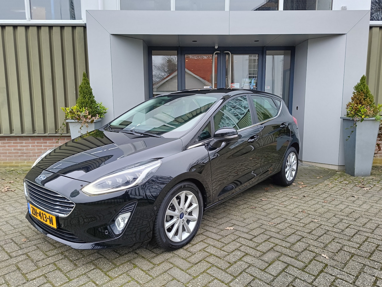 Ford Fiesta - 1.0 EcoBoost Titanium | Automaat | Achteruitrij camera | Cruise Control | Trekhaak | - AutoWereld.nl