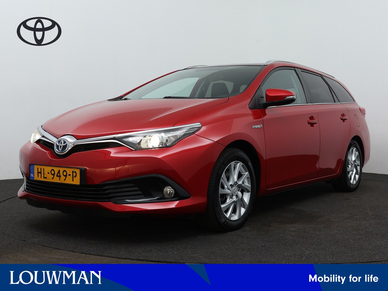 Toyota Auris - 1.8 Hybrid Lease Pro | Navigatie | Panoramadak | - AutoWereld.nl