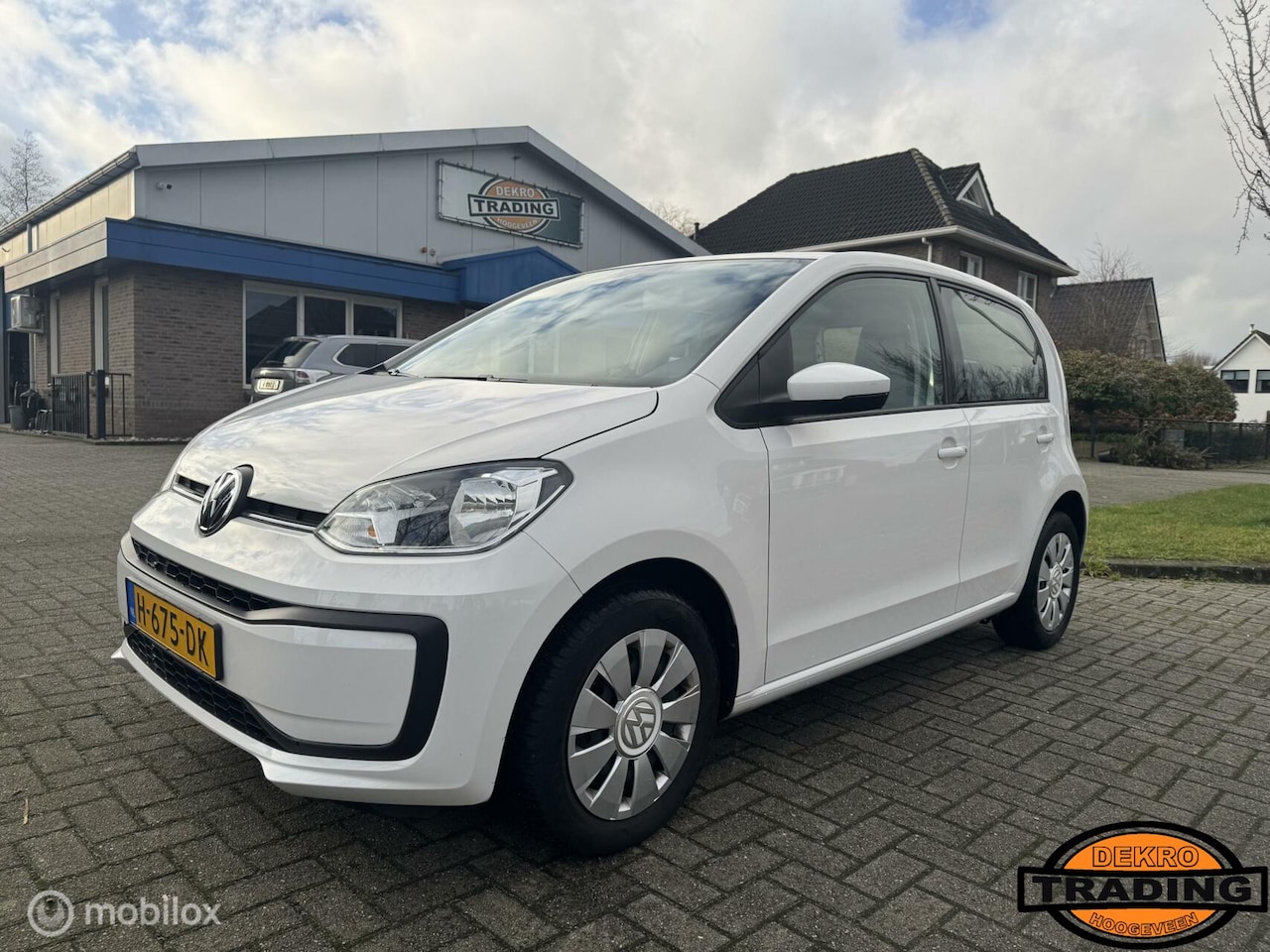 Volkswagen Up! - 1.0 BMT move up! 2020 airco! 5 deurs - AutoWereld.nl