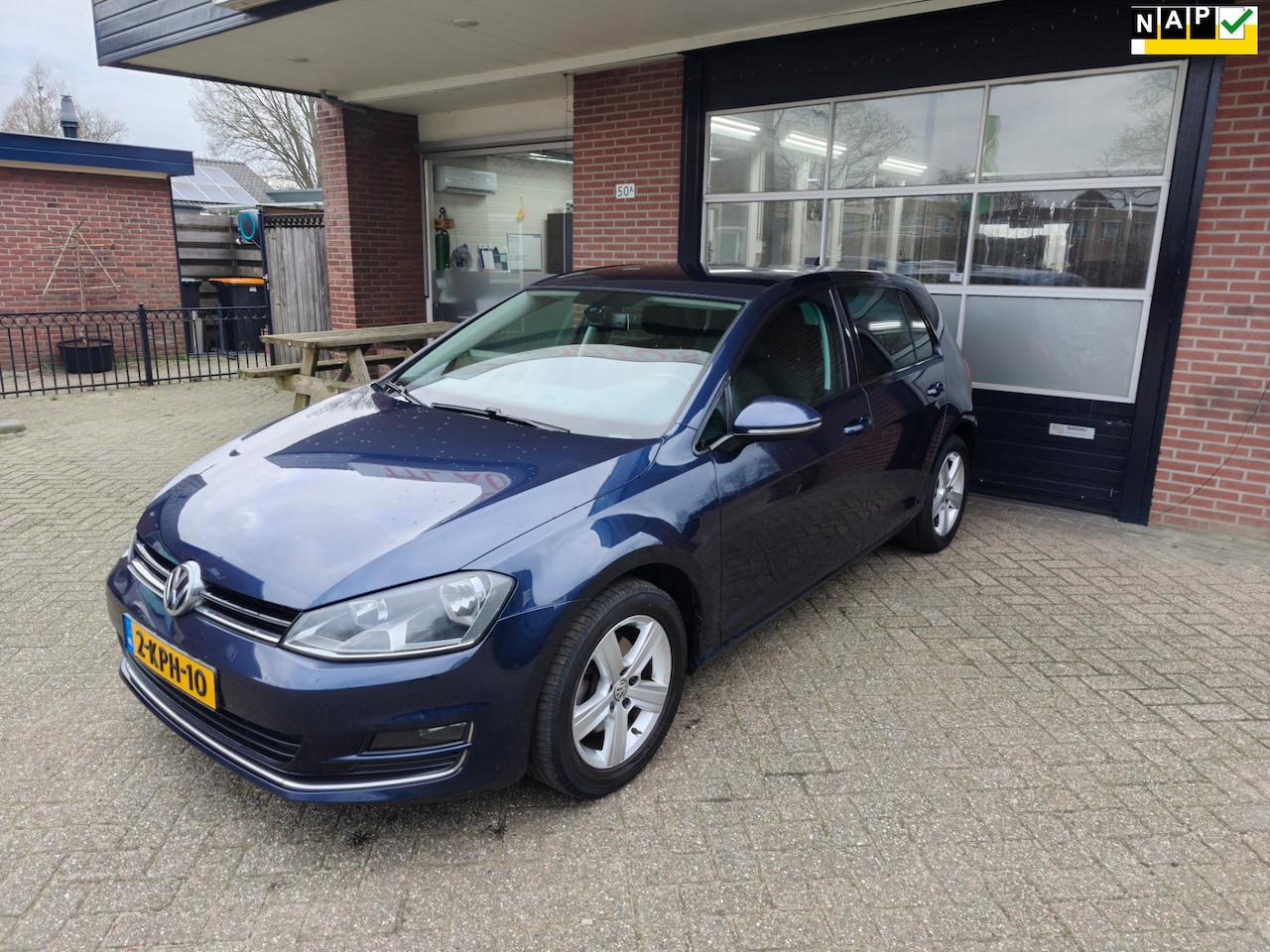 Volkswagen Golf - 1.2 TSI Highline 1.2 TSI Highline, Trekhaak, Clima, Cruise, Navi, 1e eigenaar, NAP - AutoWereld.nl