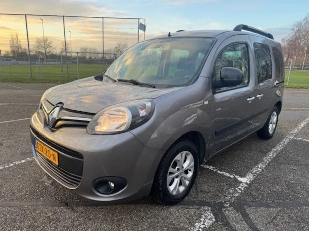 Renault Kangoo Family - 1.2 TCe 1.2 TCe - AutoWereld.nl