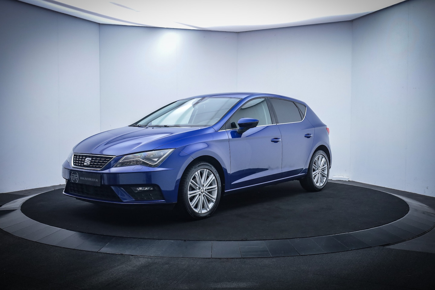 Seat Leon - 1.5TSI Dsg Xcellence MATRIX LED/BEATS AUDIO/CARPLAY/ACC/DAB/NAVI/STOELVERW./LANE ASSIST/LM - AutoWereld.nl