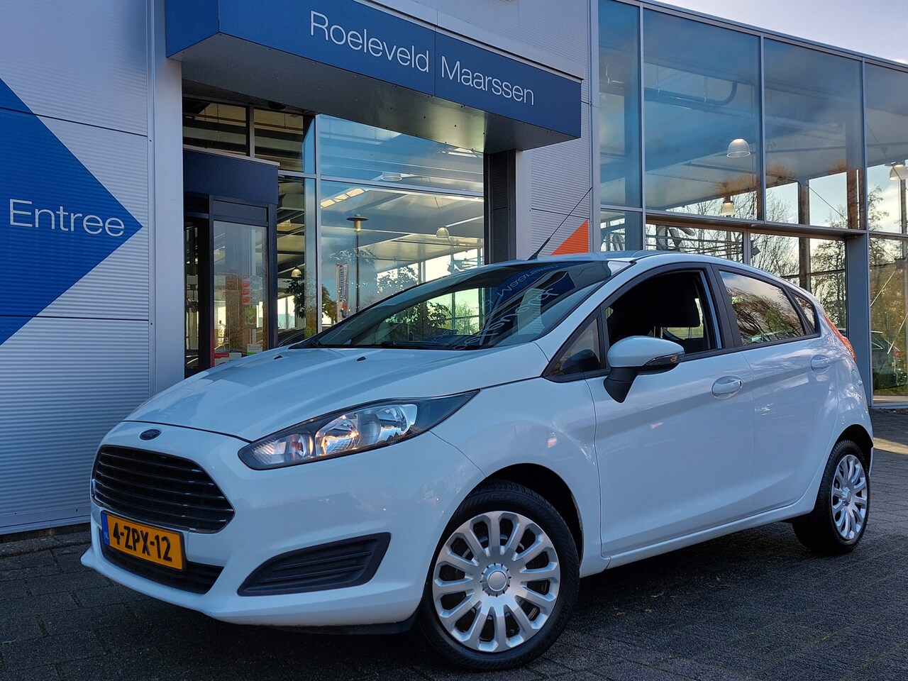 Ford Fiesta - 1.0 DuraTec 65pk Style Technologie-Pack 5-Deurs | Navi | Bluetooth Carkit+Streaming | Airc - AutoWereld.nl