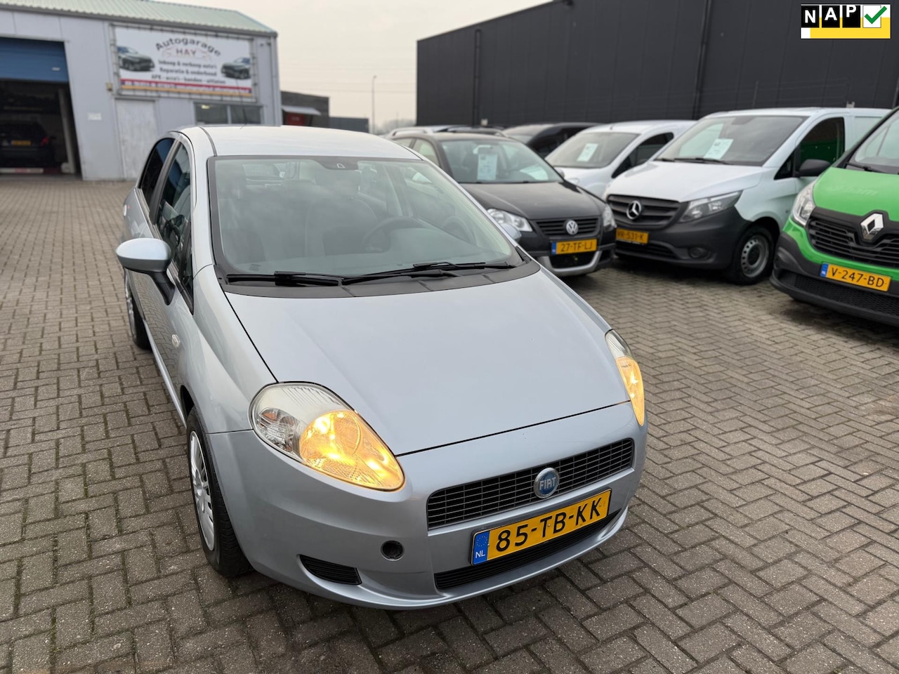 Fiat Grande Punto - 1.4-16V Dynamic 1.4-16V Dynamic - AutoWereld.nl