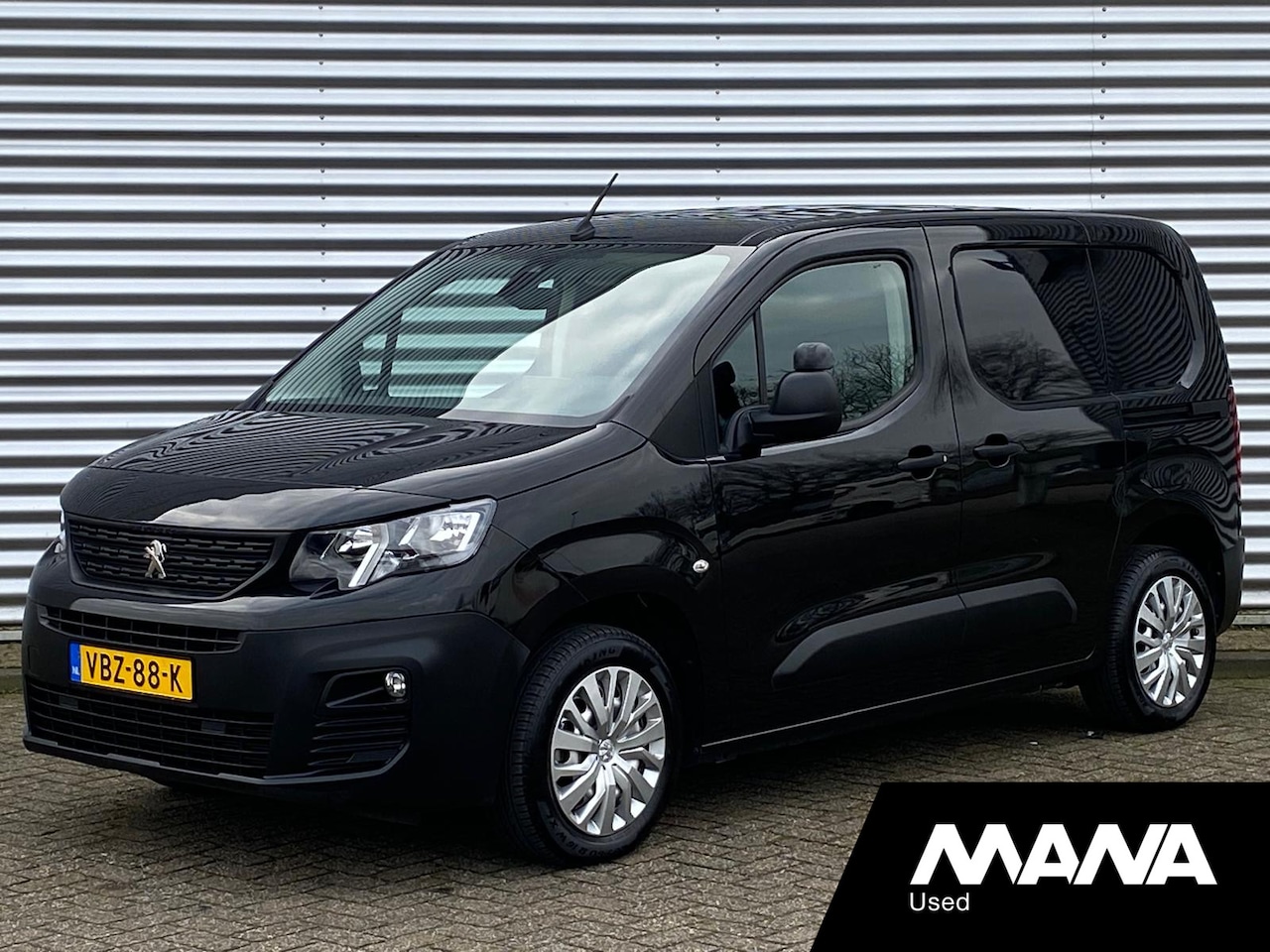 Peugeot Partner - 1.5 BlueHDI 130PK Automaat 2X schuif Airco Sensoren Navi Cruise Car-Play Bluetooth 12V - AutoWereld.nl