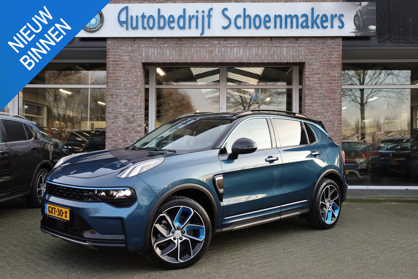 Lynk & Co 01 - 1.5 261PK! 6.6Kwh LADEN! 360-CAMERA PANO/SCHUIF INFINITY DAB NAVI CARPLAY STOELVERWARMING - AutoWereld.nl