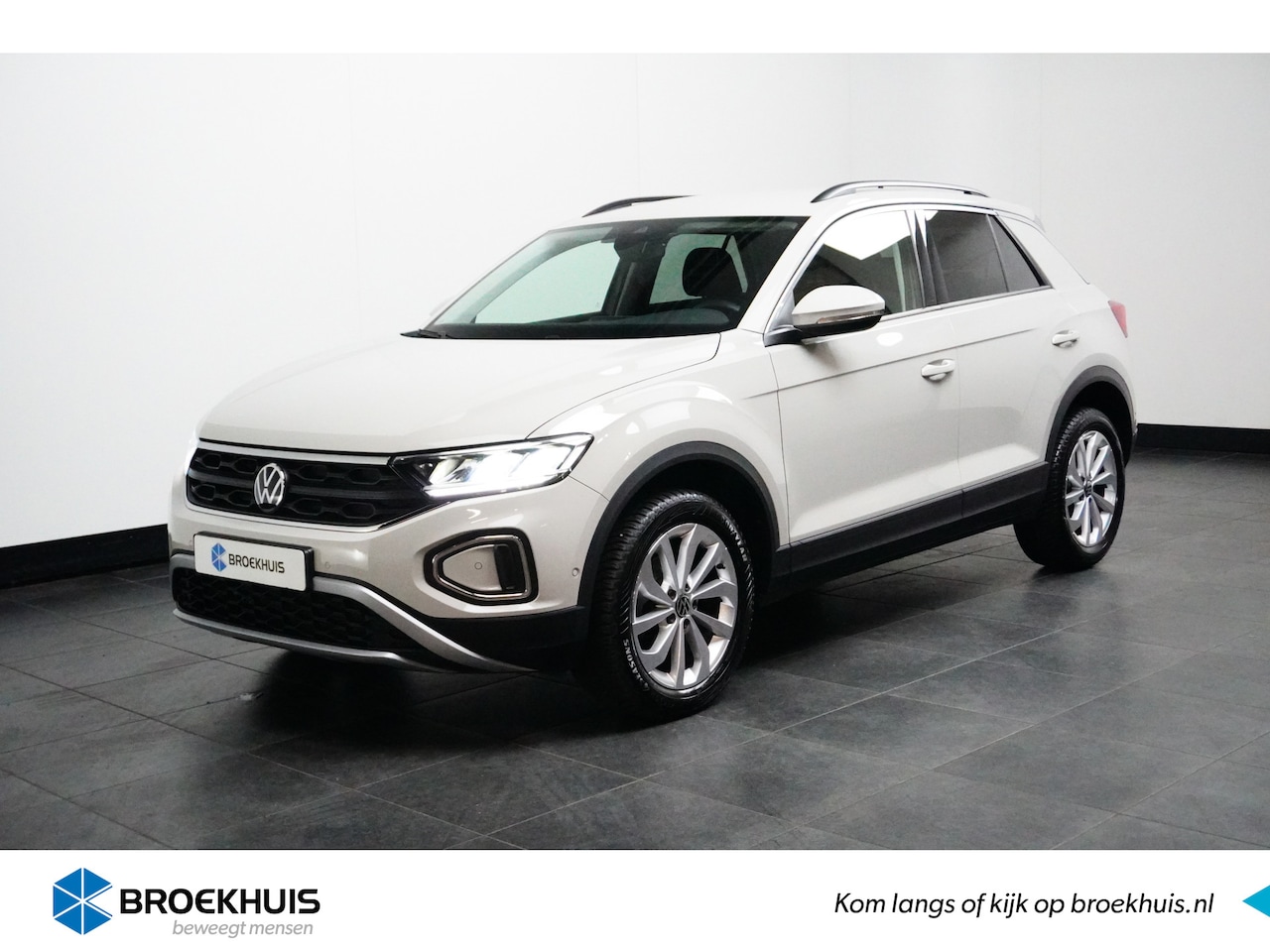 Volkswagen T-Roc - 1.5 TSI 150PK DSG-7 Life Business | NAVIGATIE | NAVI BY APP | LED - AutoWereld.nl