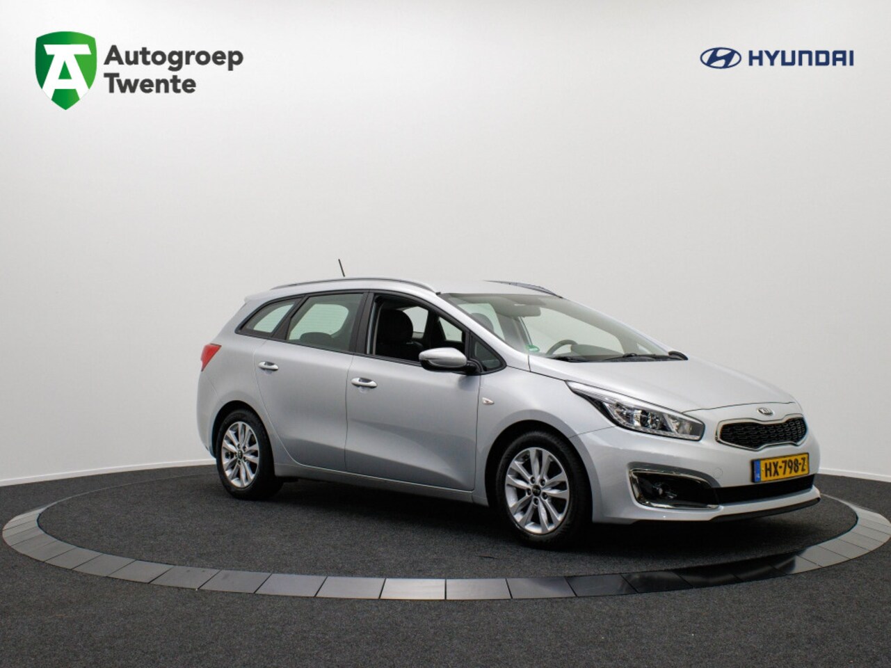 Kia Cee'd Sportswagon - 1.0 T-GDi First Edition | Navigatie | All-seasons - AutoWereld.nl