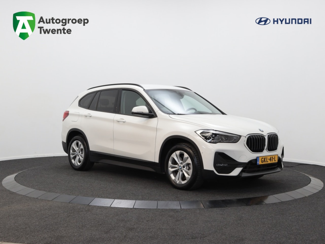 BMW X1 - xDrive25e Business | Advantage Led | DAB | Navigatie | - AutoWereld.nl