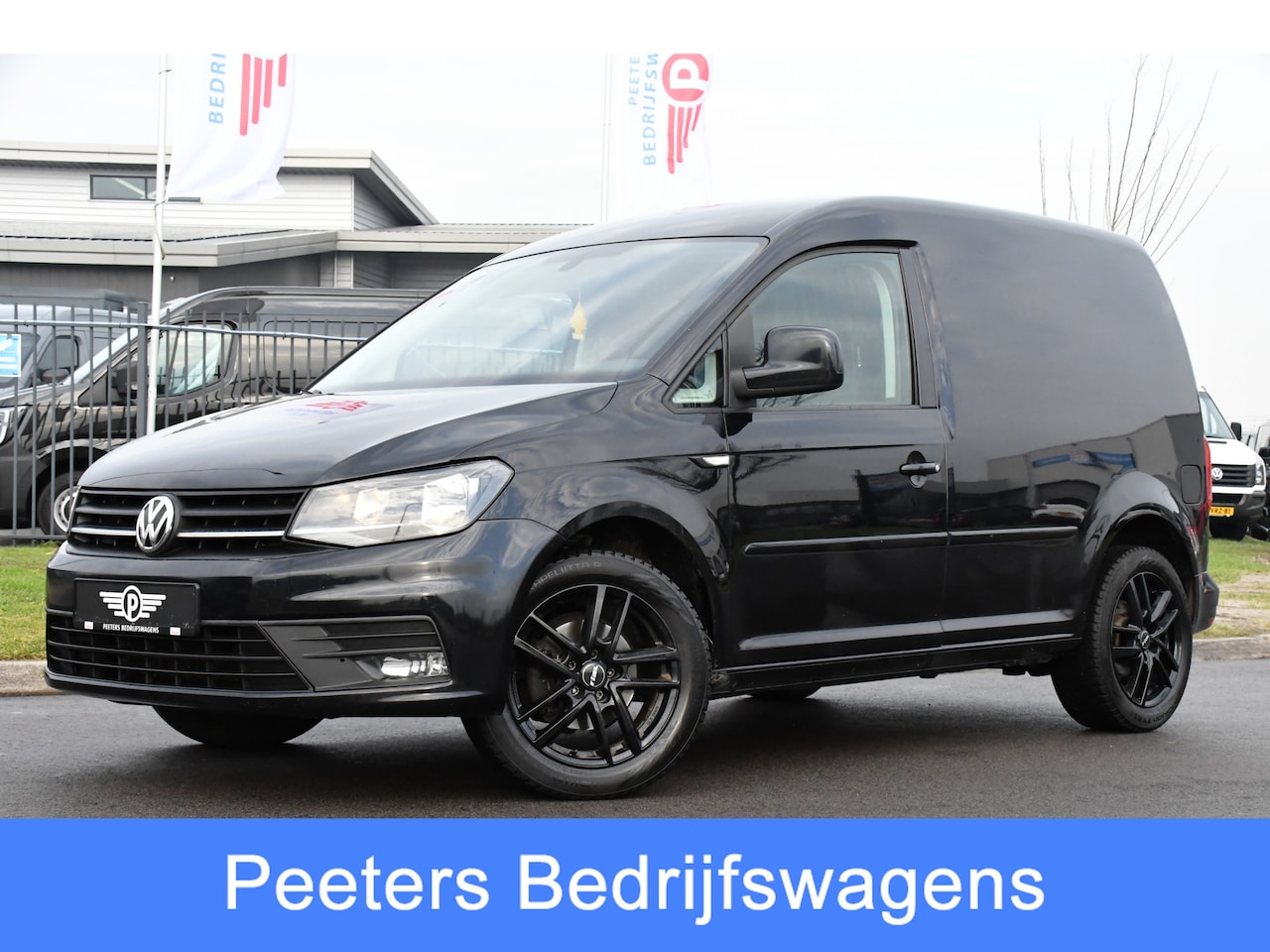 Volkswagen Caddy - 1.6 TDI L1H1 Black Edition Cruise, Airco, 75PK, Sensoren, Voorruit verwarming, Uniek! - AutoWereld.nl