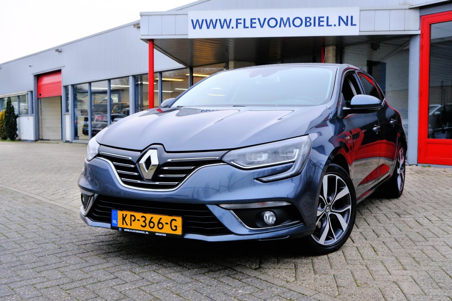 Renault Mégane - 1.2 TCe 132pk Bose Leder|1e Eig|Navi|HUD|Clima - AutoWereld.nl