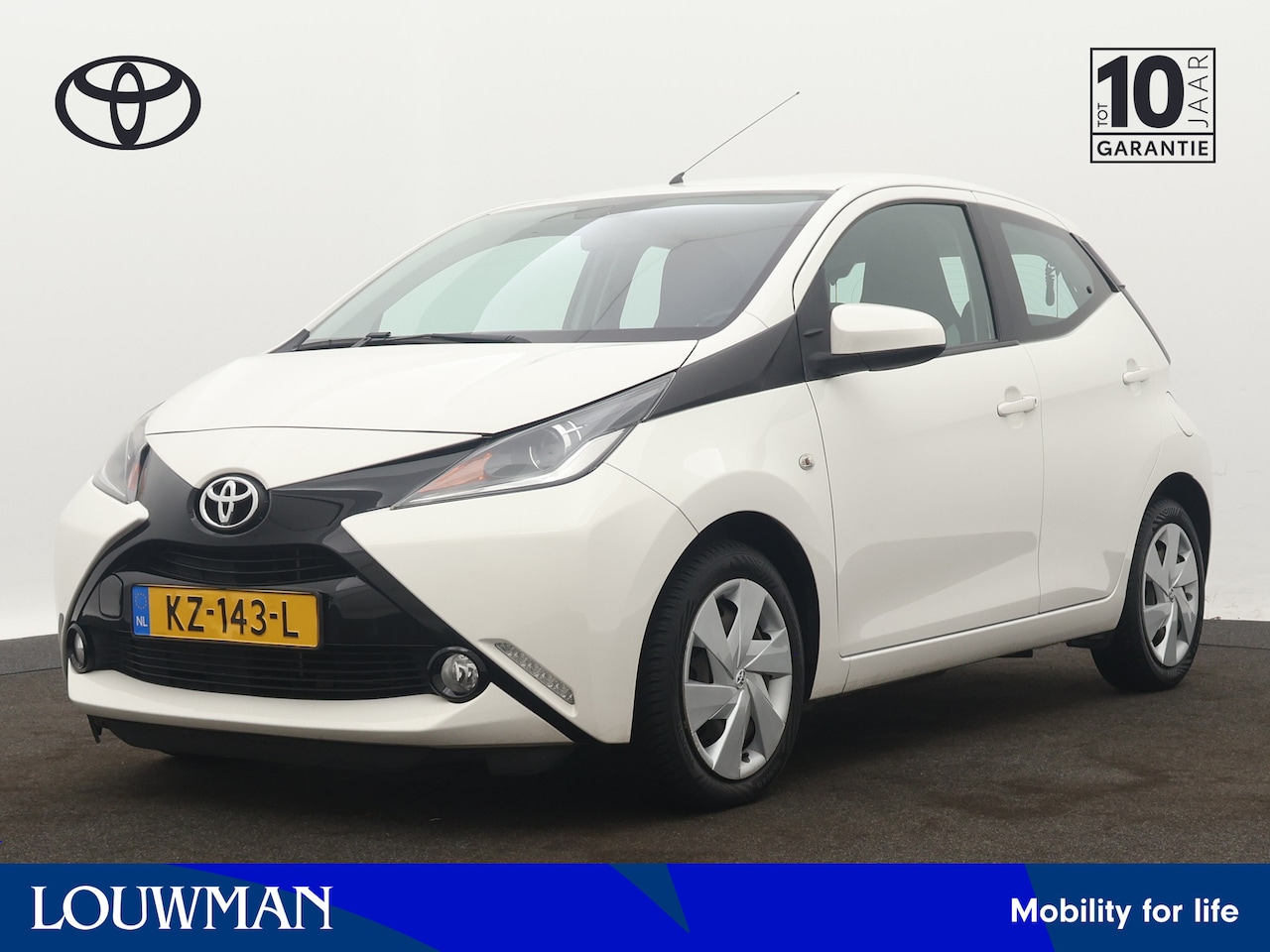 Toyota Aygo - 1.0 VVT-i x-play | Camera | Airco | Bluetooth | - AutoWereld.nl