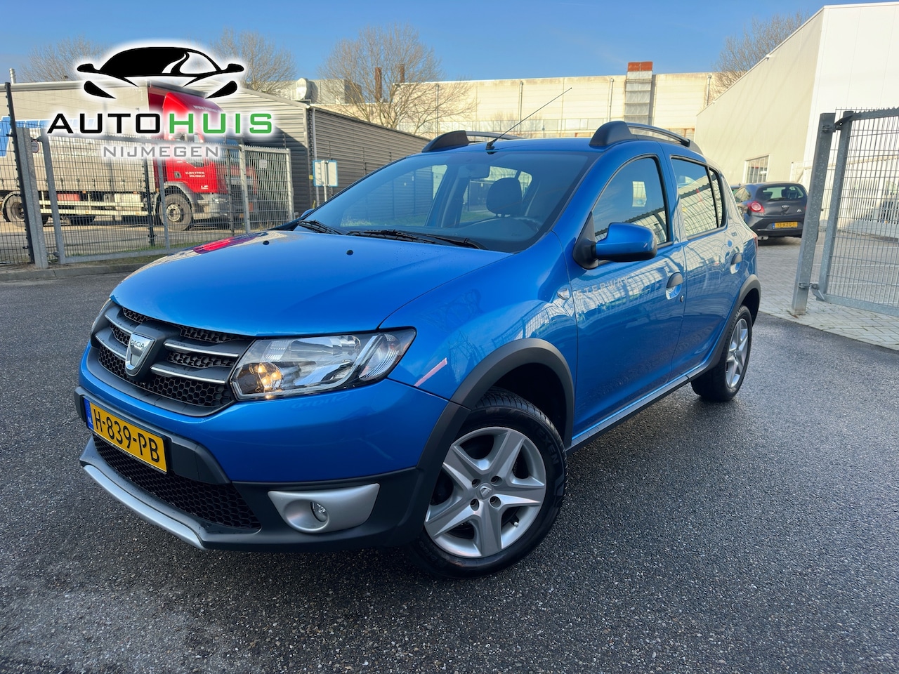 Dacia Sandero Stepway - 0.9 TCe Lauréate Cruise controle Navigatiesysteem ! - AutoWereld.nl