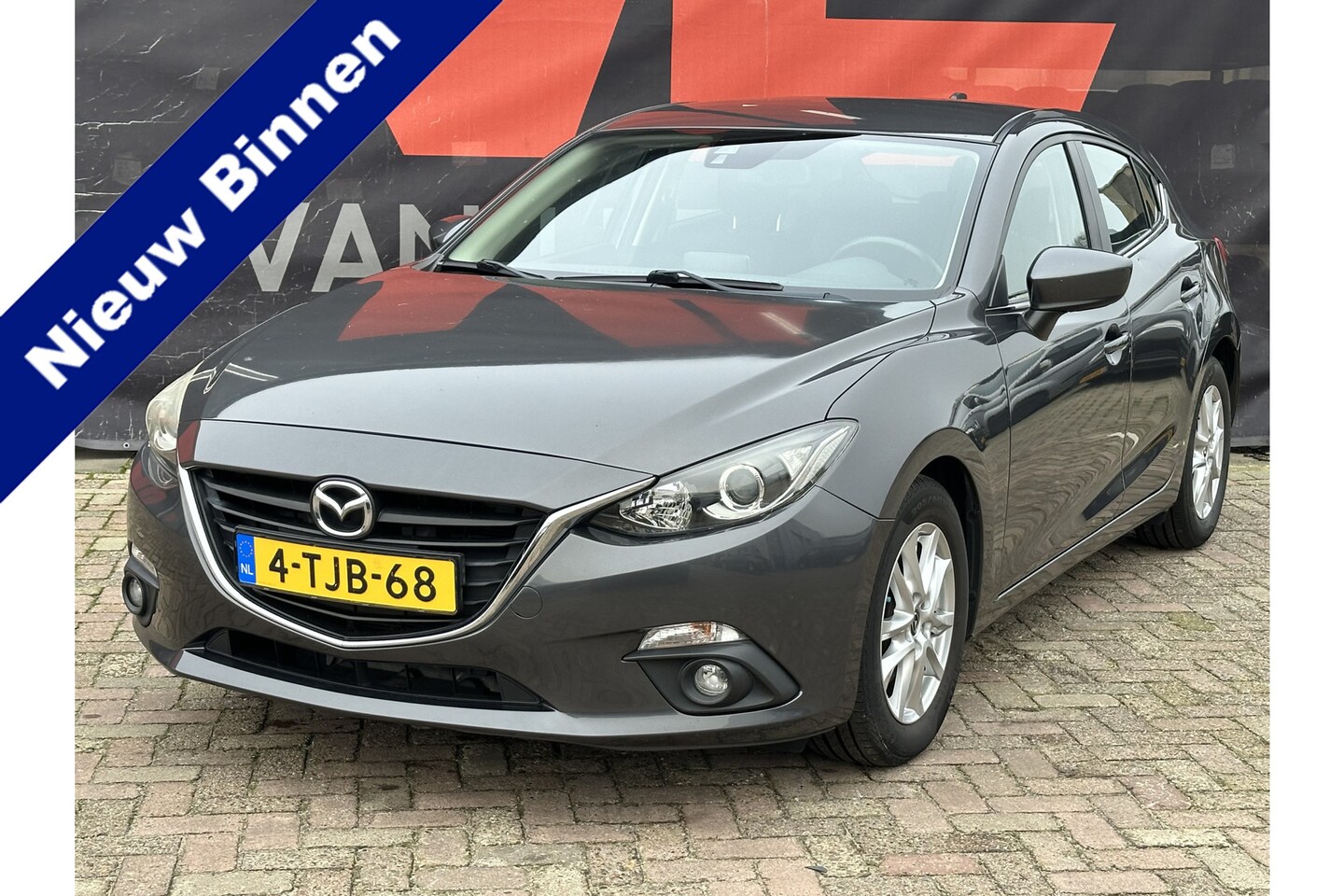 Mazda 3 - 2.0 Skylease Nieuw Binnen | Navigatie | Climate Control | Trekhaak | - AutoWereld.nl