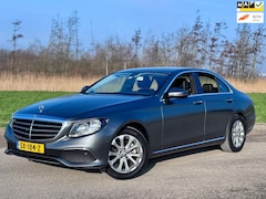 Mercedes-Benz E-klasse - 200 Prestige Plus Aut/Sfeerverlicht/Trekhaak/Navi/