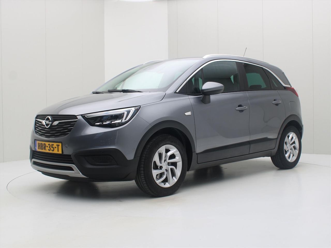 Opel Crossland X - 1.2 Turbo 130pk 6-bak Innovation [ LED+STOELVERWARMING+CAMERA+CARPLAY+NAVIGATIE+PDC+LMV ] - AutoWereld.nl