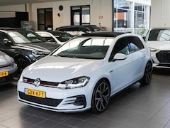 Volkswagen Golf - 2.0 TSI GTI Performance | PANO | CAMERA | CARPLAY