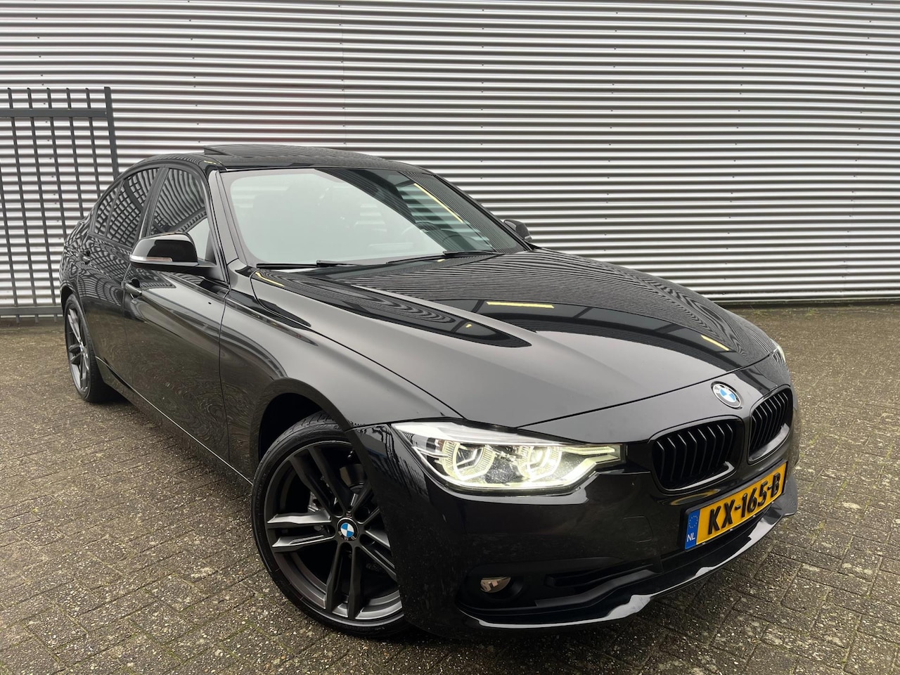 BMW 3-serie - 330e Centennial Executive|Camera|Schuifdak|Navi|Airco|19inch|Glascoating| - AutoWereld.nl