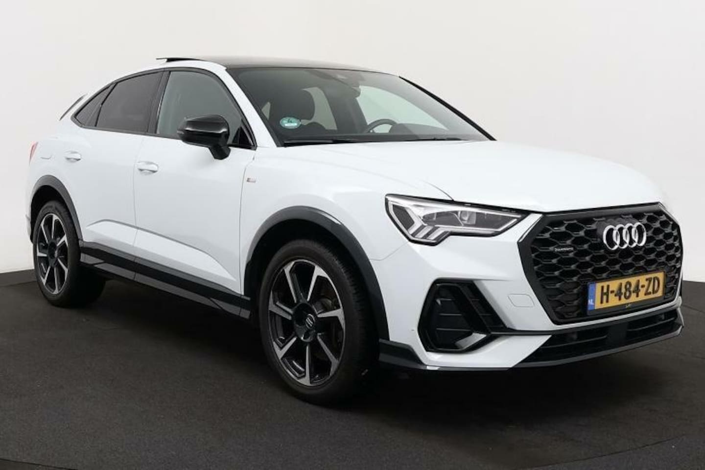 Audi Q3 Sportback - 40 TFSI Quattro S-Line Black Edition NAP - AutoWereld.nl