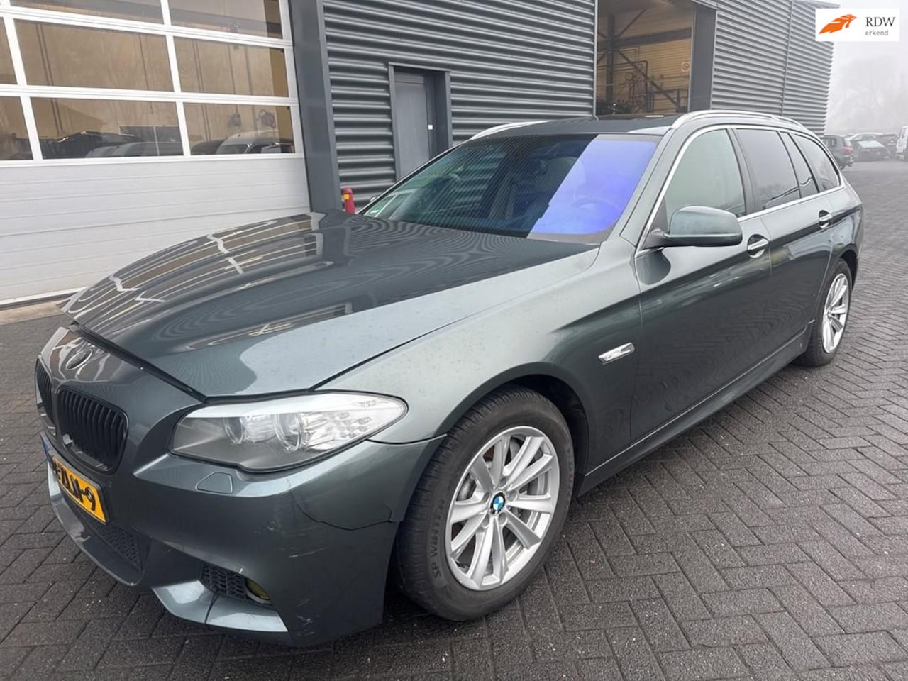 BMW 5-serie Touring - 528i High Executive 528i High Executive - AutoWereld.nl