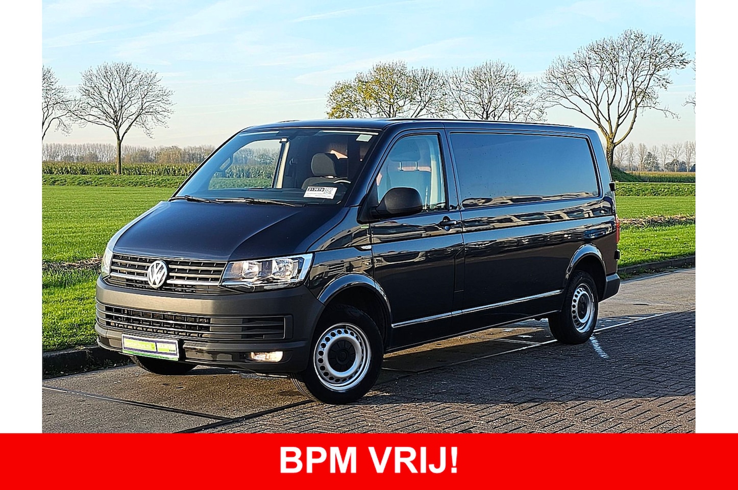 Volkswagen Transporter - 2.0 TDI L2H1 DSG aut., airco, navi, pdc, kastinrichting - AutoWereld.nl