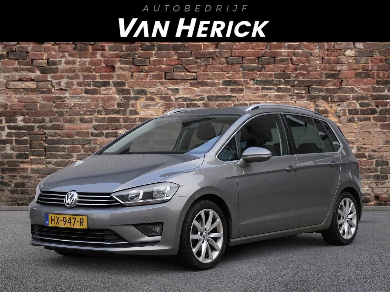 Volkswagen Golf Sportsvan - 1.2 TSI Highline | Cruise | Camera | Navi - AutoWereld.nl