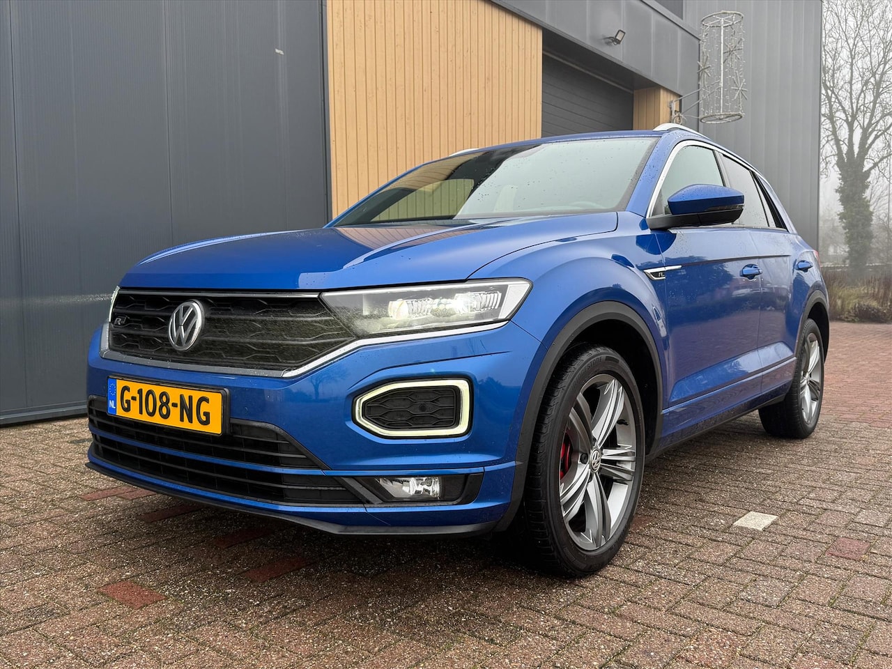 Volkswagen T-Roc - 1.5 TSI 150pk T-Roc R-Line | NL Auto | Trekhaak | Elektrische Achterklep | Carplay | - AutoWereld.nl