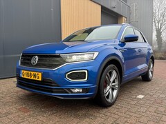 Volkswagen T-Roc - 1.5 TSI 150pk T-Roc R-Line | NL Auto | Trekhaak | Elektrische Achterklep | Carplay |