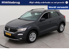 Volkswagen T-Roc - 1.0 TSI Style Navi/ PDC A/ 16 lmv