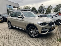 BMW X3 - XDrive30e [ panoramadak head-up elek. trekhaak camera leder dodehoek detectie rijstrooksen