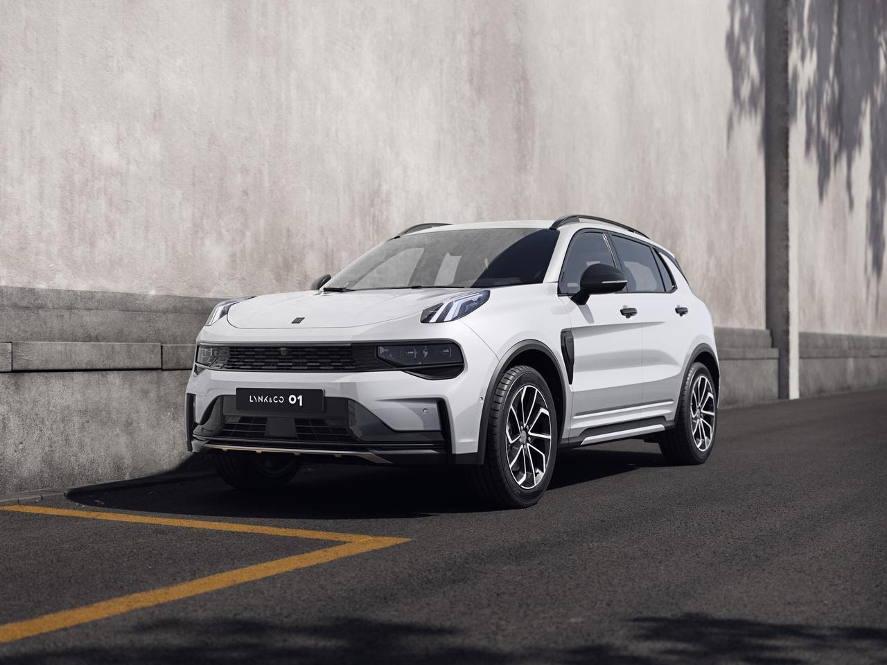 Lynk & Co 01 - 1.5 More UIT VOORRAAD LEVERBAAR | NIEUW MODEL 2025 | Chrystal White - AutoWereld.nl