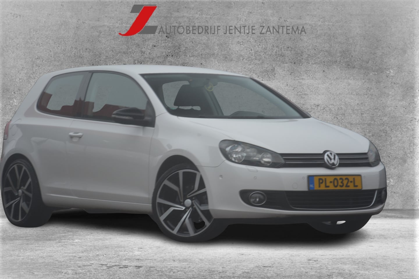 Volkswagen Golf - 2.0 TDI Comfortline Onderhoudshistorie aanwezig AUTOMAAT met oa veloursbekleding ecc cruis - AutoWereld.nl