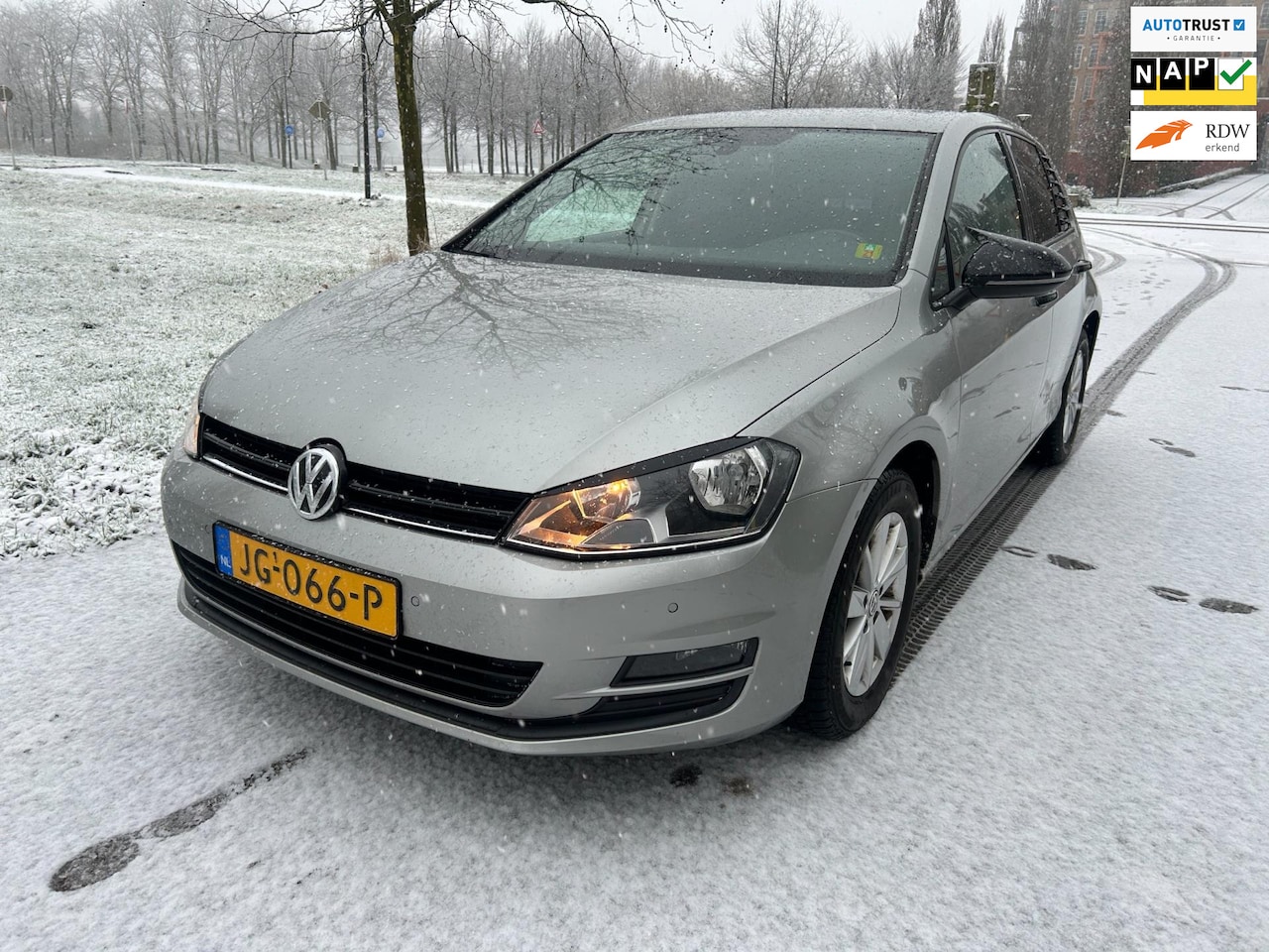 Volkswagen Golf - 1.4 TSI ACT Comfortline 5 Drs Schade - AutoWereld.nl