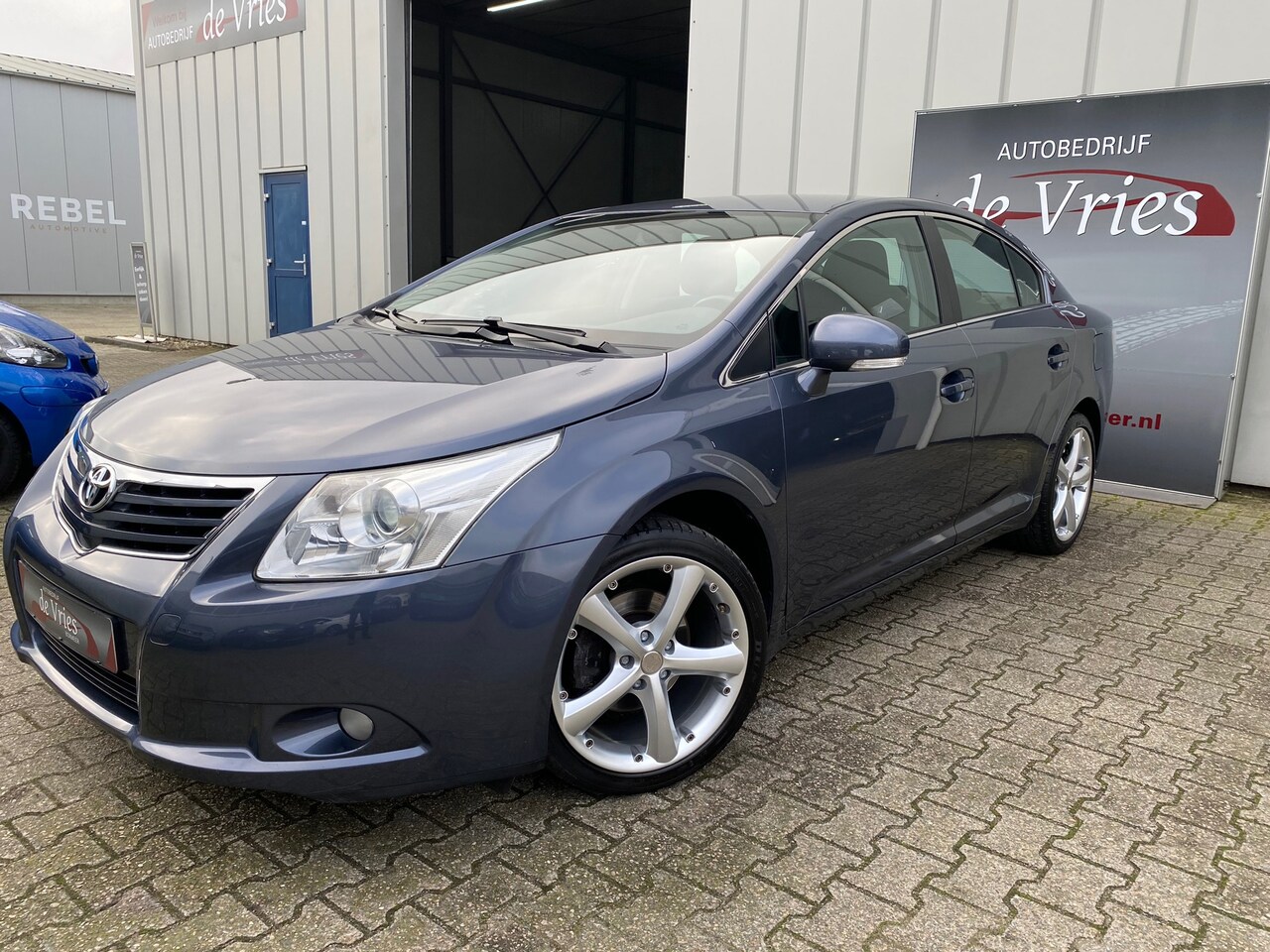 Toyota Avensis - 1.8 VVTi Comfort Limited / Clima / Cruise / Trekhaak - AutoWereld.nl