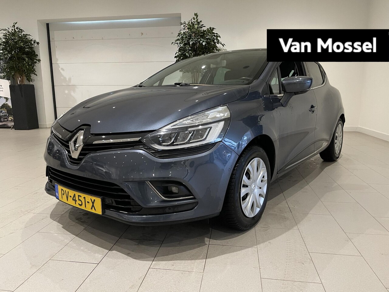 Renault Clio - 1.2 TCe Intens 118 PK | Trekhaak | Achteruitrijcamera | LED Verlichting | Half-Lederen Bek - AutoWereld.nl