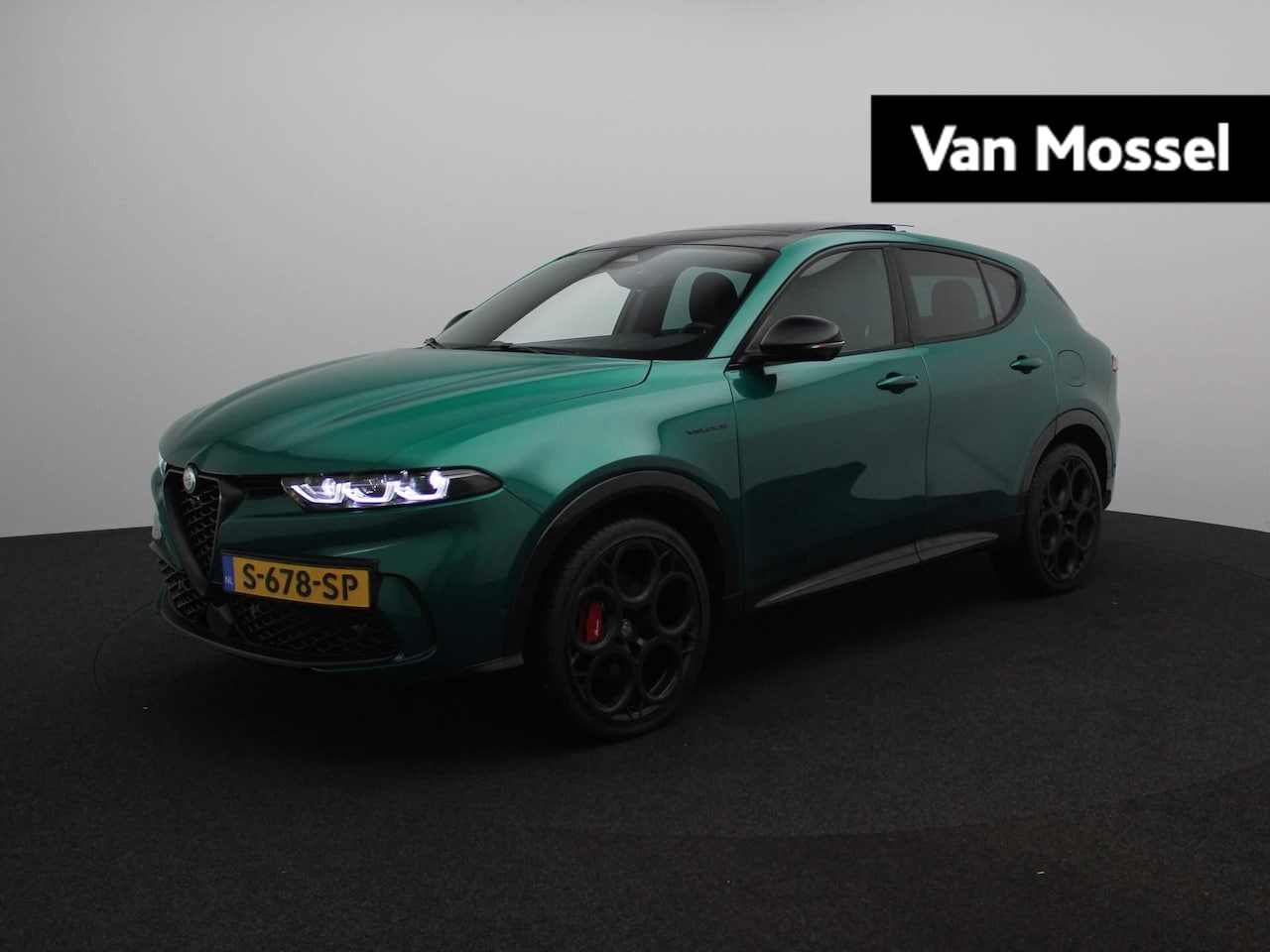 Alfa Romeo Tonale - 1.3T PHEV 280pk Veloce Q4 | Panoramadak | Led Sfeerlicht | Alcantara Interieur | 360 Camer - AutoWereld.nl