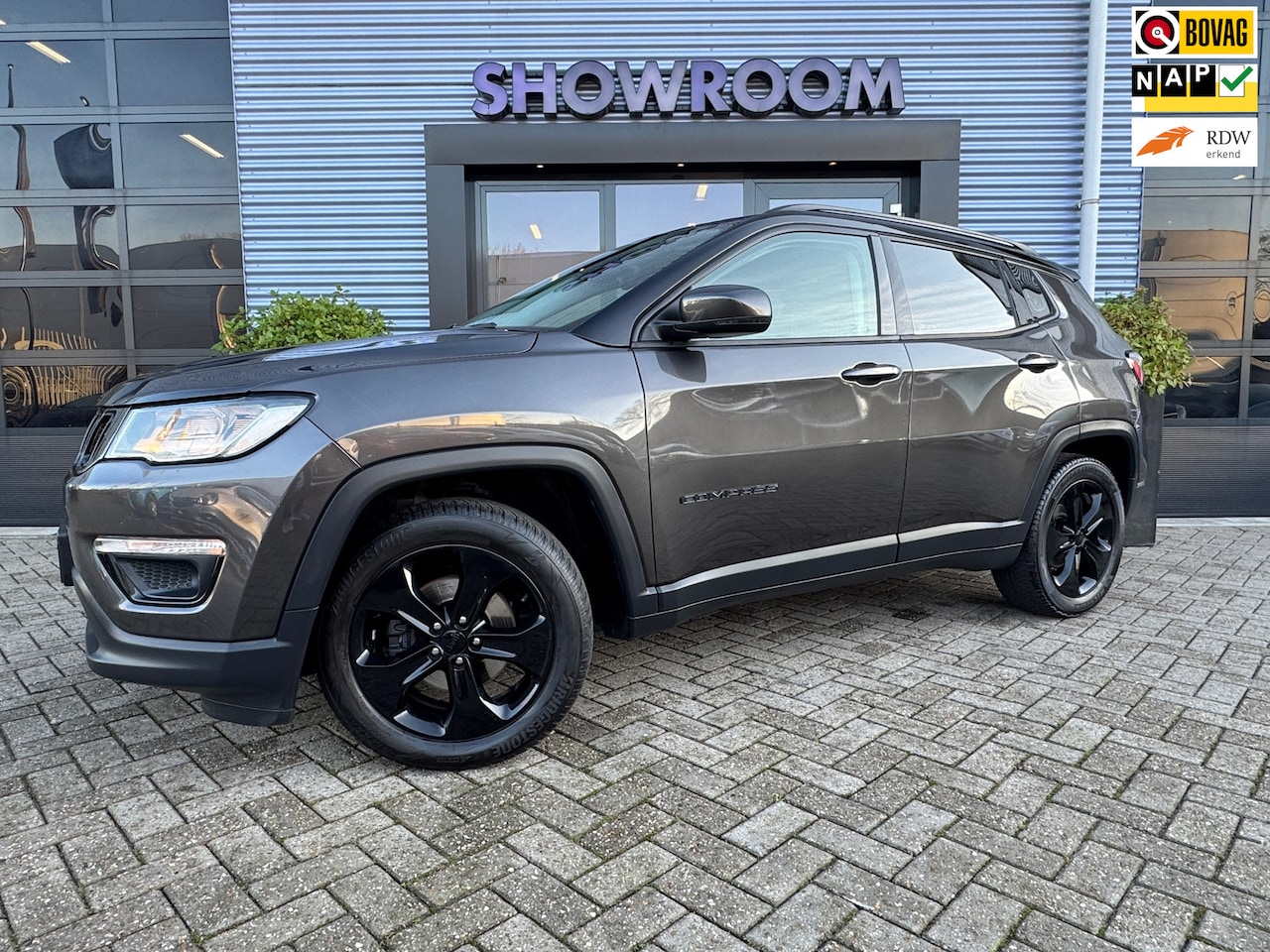 Jeep Compass - 1.4 MultiAir Night Eagle Cruise|Camera|Apple Carplay|Leder|18 Inch - AutoWereld.nl