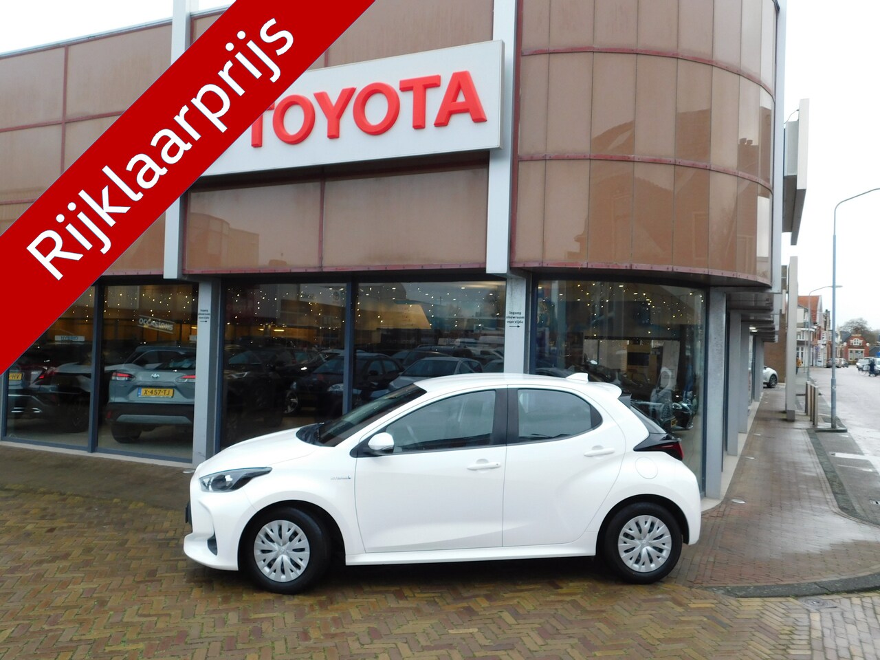 Toyota Yaris - 1.5 Hybrid Active | Camera | Apple Carplay / Android Auto | - AutoWereld.nl