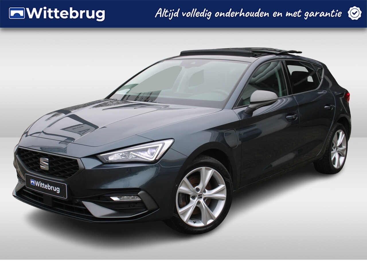 Seat Leon - 1.4 TSI 204pk eHybrid PHEV FR DSG Automaat Panorama dak / LM 17"/ Wegklapb trekhaak / LED - AutoWereld.nl