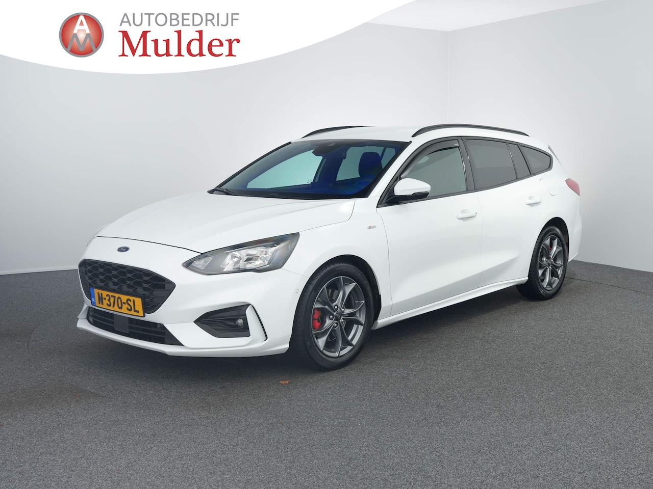 Ford Focus Wagon - 1.5 EcoBoost ST-line Active Business | Carplay | Camera | Trekhaak | Winterpakket | - AutoWereld.nl