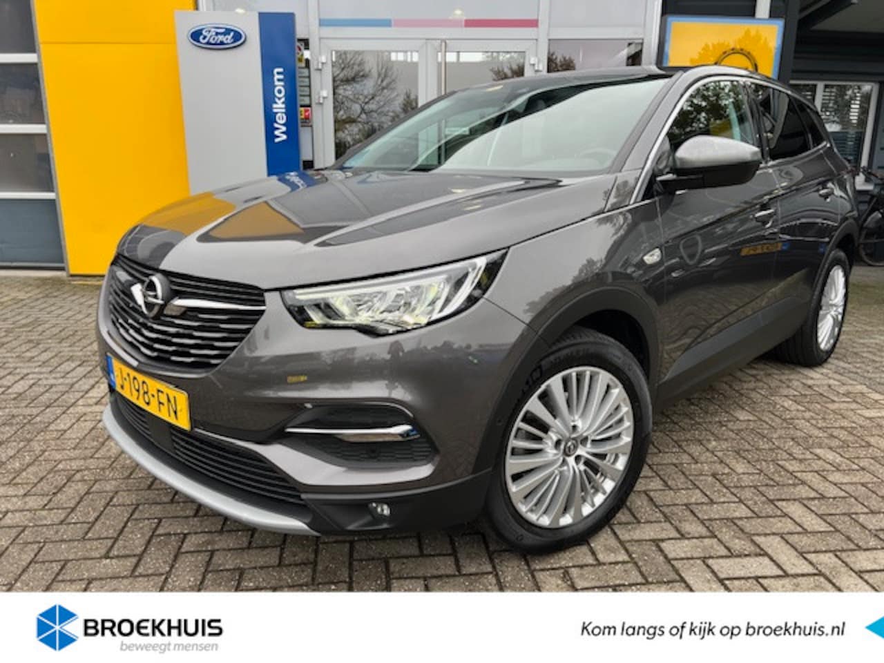 Opel Grandland - 1.2 Turbo 130PK INNOVATION AUTOMAAT | TREKHAAK| AGR-COMFORTSTOEL| STOEL- EN STUURVERWARMIN - AutoWereld.nl